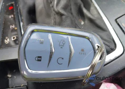 2016 Cadillac Srx Luxury Collection z USA, uszkodzony, nr VIN 3GYFNBE32GS506310